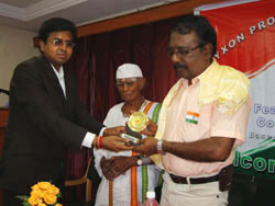 Rtn. Dr. V.C.Nedunchezhiyan, Chairman, Mithraa Tv