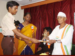 Independence Day Prize Distribution Function